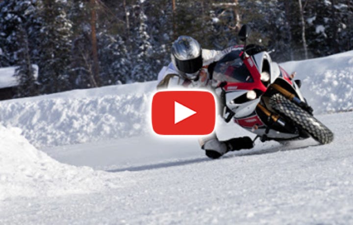 2RTeam réponds à vos attentes en vous fournissants vos maxi clous pour pneus moto afin de rouler sur glace.